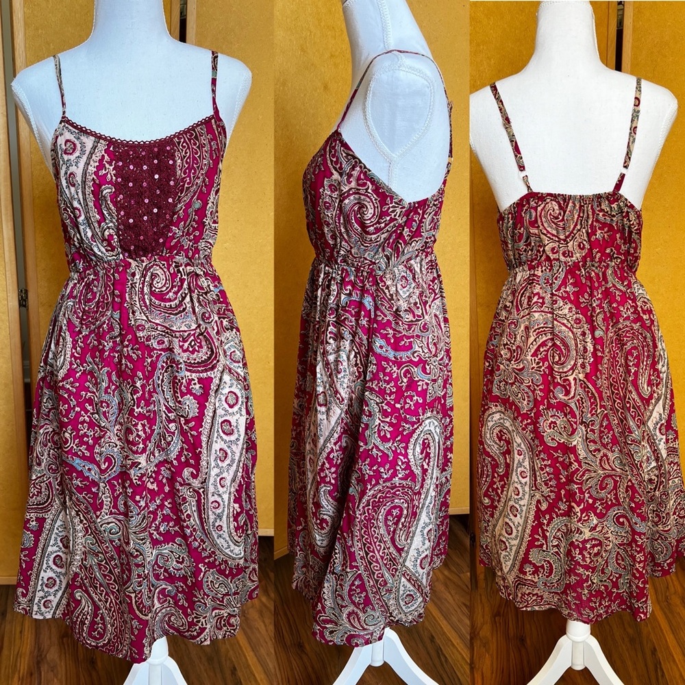 Unsized (seller wears Small) wine multicolored dress w/ sequin embellishment